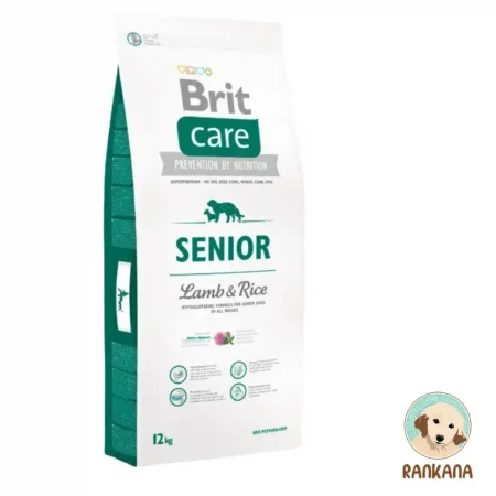 Saco de 12 kg de Brit Care Senior, alimento hipoalergénico con cordero y arroz para perros mayores de todas las razas en Perú, con logo de Rankana.